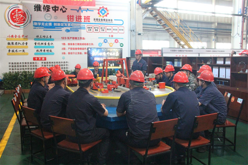 咸陽公司觀摩神南產業公司標桿班組班前會-2.png