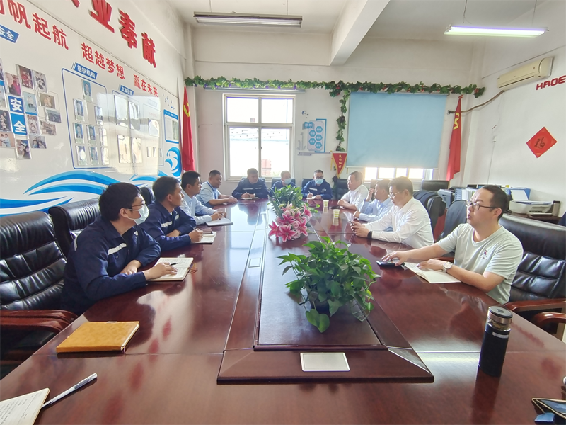 公司副總經理黃崗深入神木分公司開展節前安全環保大檢查-3.png
