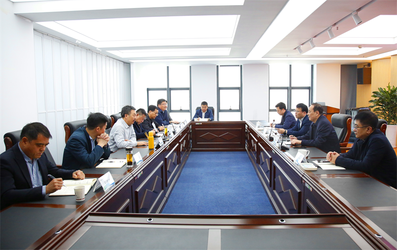 西安重裝集團黨委書記、董事長楊會武一行到公司座談交流-1.png