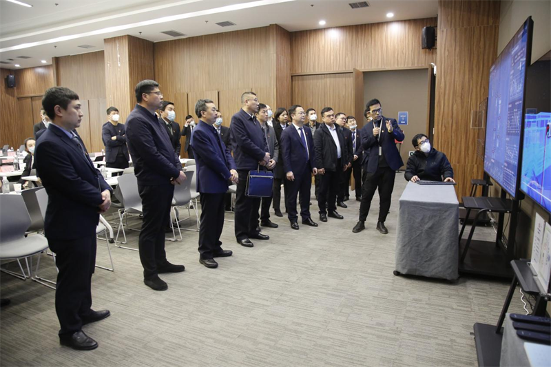 陜煤集團黨委副書記張海泉到新型能源西安公司宣講黨的二十大精神4.png