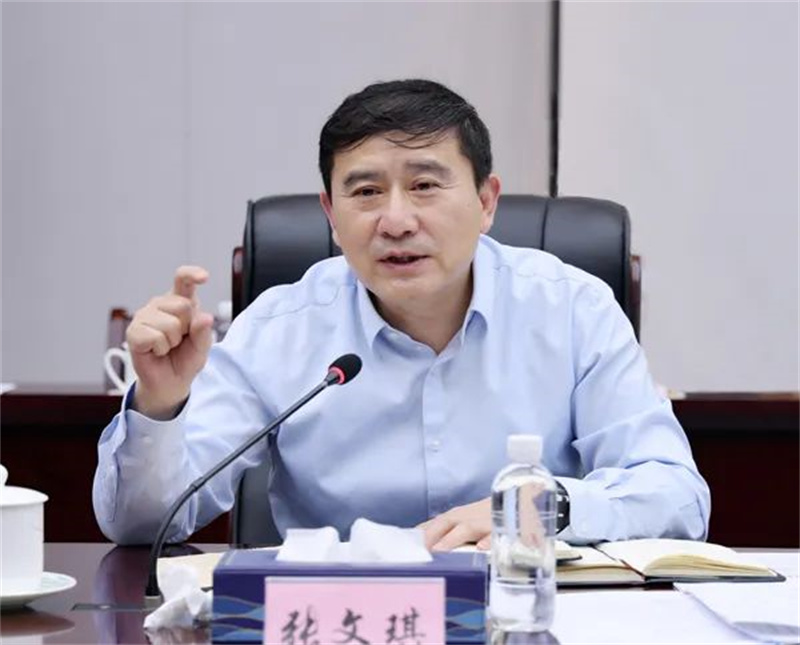 陜煤集團黨委理論學習中心組傳達學習陜西省黨政代表團赴江蘇上海浙江學習考察和小結會議精神2.jpg