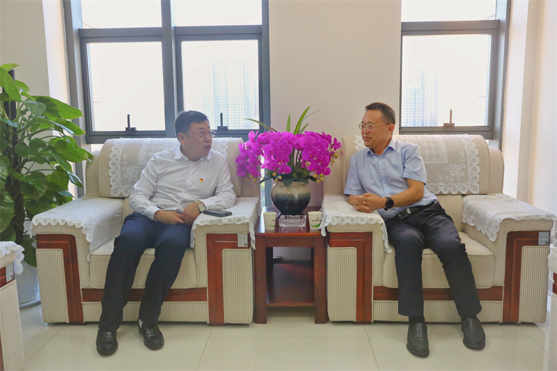 榆林合力產業扶貧開發公司到公司開展回饋走訪活動2.png