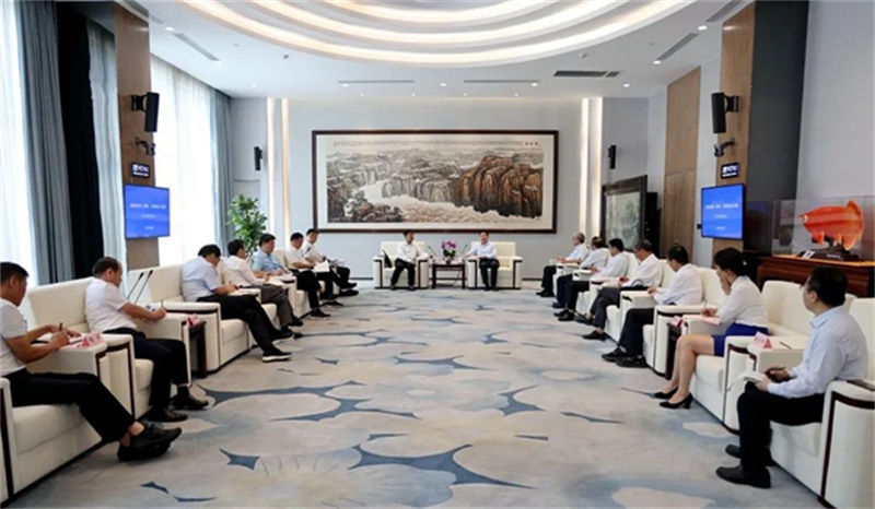 張文琪會(huì)見(jiàn)河南省發(fā)展改革委和信陽(yáng)市政府領(lǐng)導(dǎo)一行1.jpg