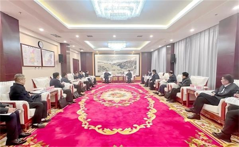 陜煤集團與榆林市政府舉行座談會1.jpg
